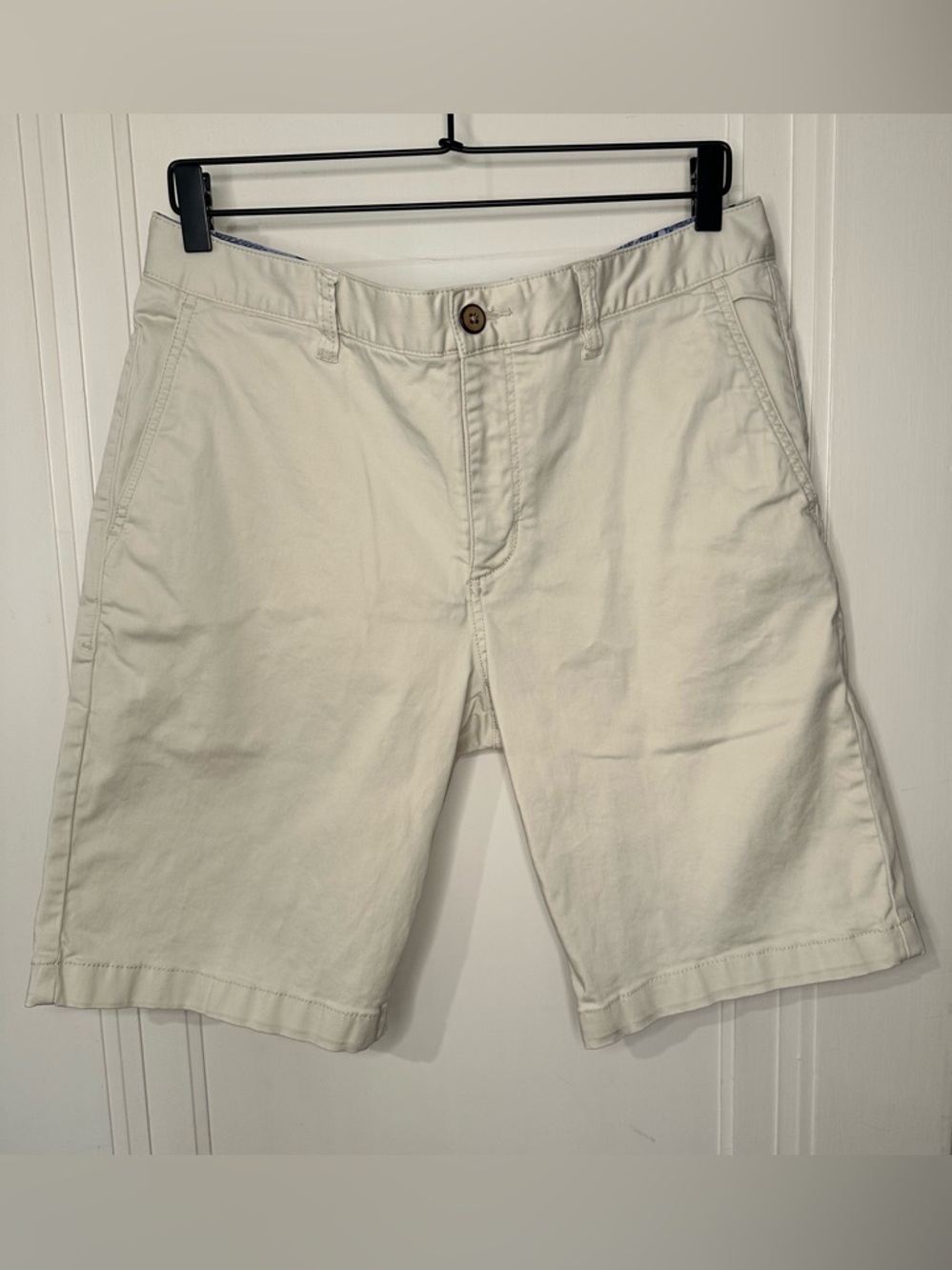 Tommy Bahama Cream Flat Front Chino Shorts